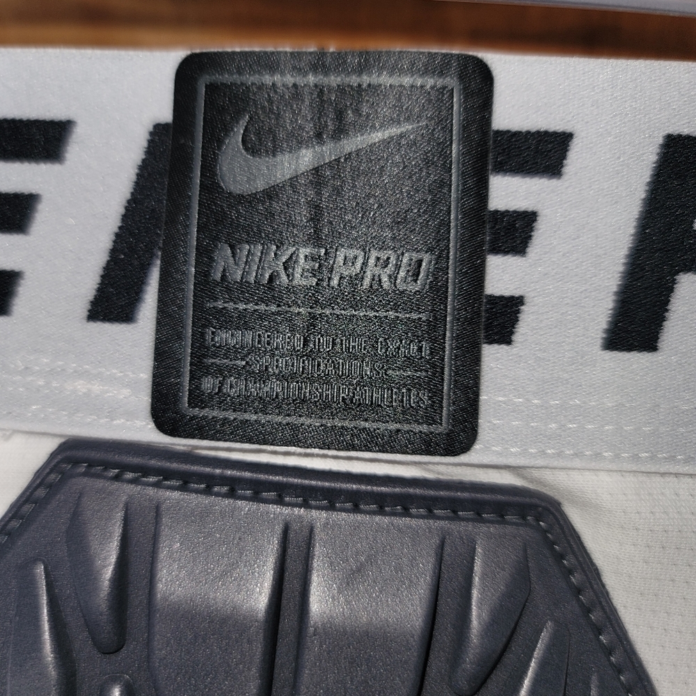 Nike Pro Hyperstrong Impact Compression - image 4